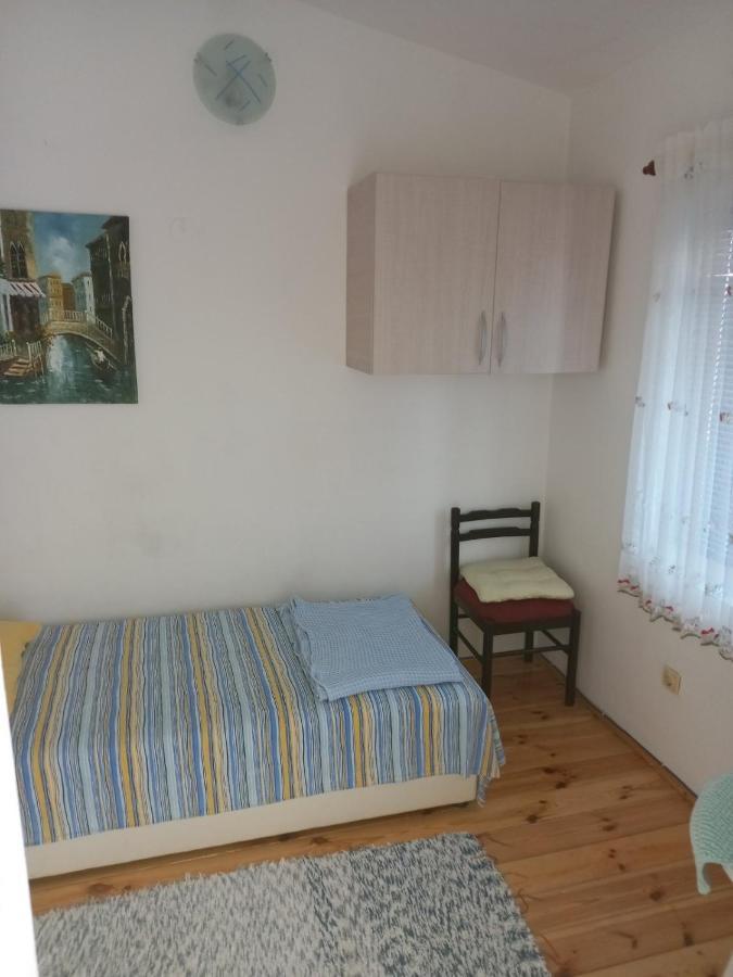 Apartmani Liki Ulcinj Ngoại thất bức ảnh