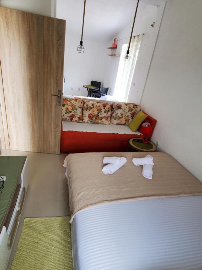 Apartmani Liki Ulcinj Ngoại thất bức ảnh
