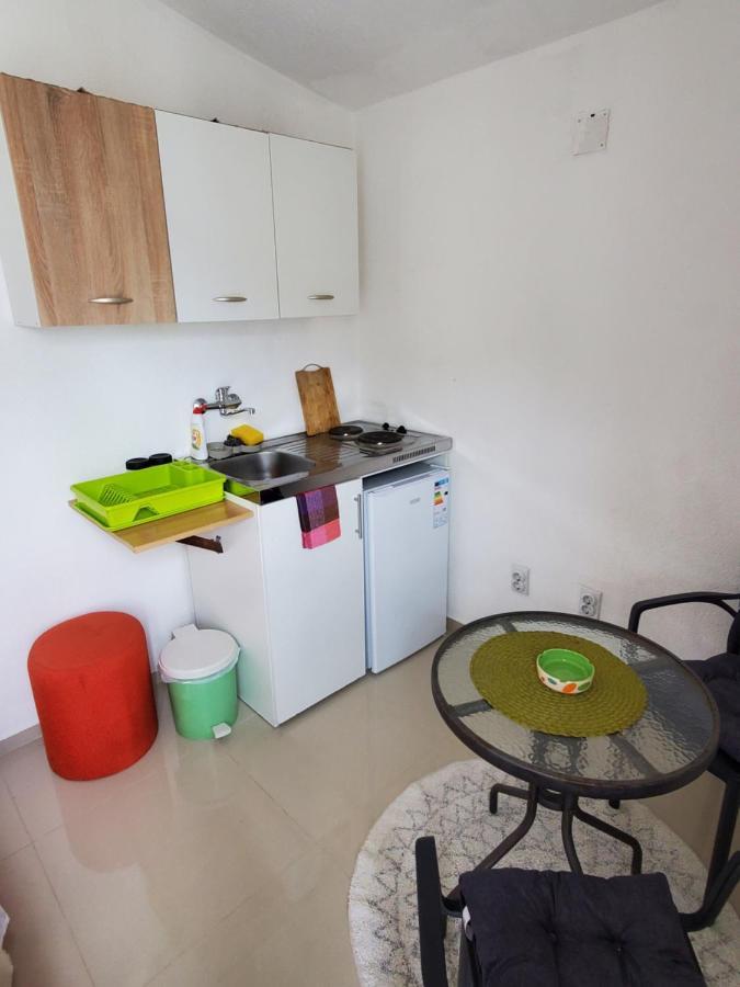 Apartmani Liki Ulcinj Ngoại thất bức ảnh
